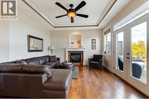 737 Kuipers Crescent - Photo 13