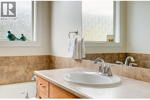 737 Kuipers Crescent - Photo 37