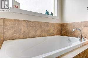 737 Kuipers Crescent - Photo 38