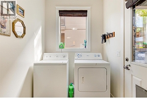 737 Kuipers Crescent - Photo 67