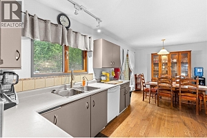 327 Evergreen Way - Photo 16