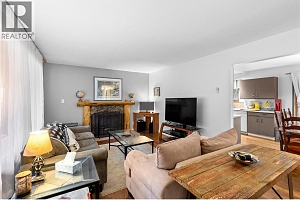 327 Evergreen Way - Photo 4