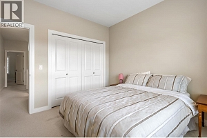 328 Providence Avenue Unit# 6 - Photo 40