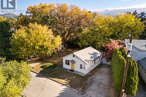 1923 Lindahl Street - Photo 3