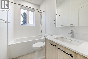 1350 Pridham Avenue - Photo 32