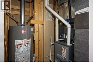 5712 6 Highway - Photo 18