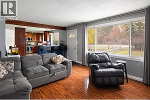 5712 6 Highway - Photo 5