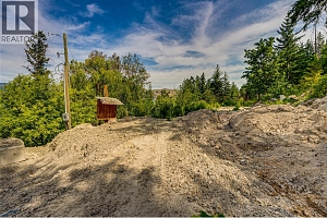 8840 Eastside Road - Photo 33