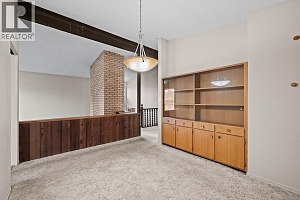 1424 Lombardy Square - Photo 10