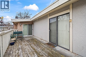 1424 Lombardy Square - Photo 37