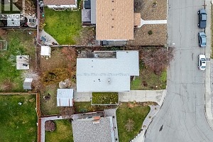 1424 Lombardy Square - Photo 45