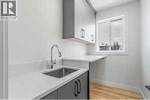 1136 Hume Avenue - Photo 30