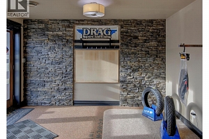 2203 18 Avenue - Photo 3