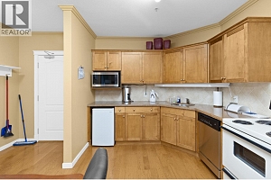 303 Whitman Road Unit# 106 - Photo 33