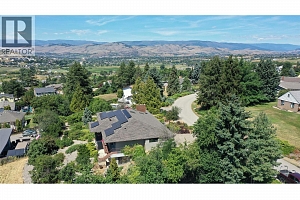 460 Crestview Drive - Photo 3