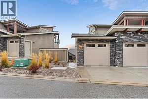 4000 REDSTONE Crescent Unit# 220 - Photo 2