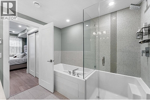 4000 REDSTONE Crescent Unit# 220 - Photo 31