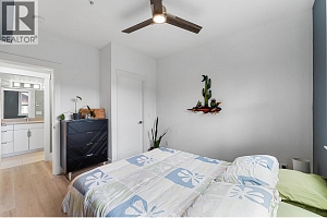 4000 REDSTONE Crescent Unit# 220 - Photo 34