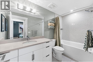 4000 REDSTONE Crescent Unit# 220 - Photo 35