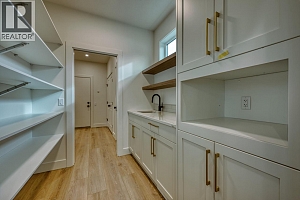 937 Bull Crescent - Photo 19