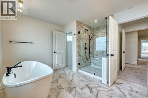 937 Bull Crescent - Photo 34