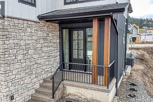 937 Bull Crescent - Photo 9