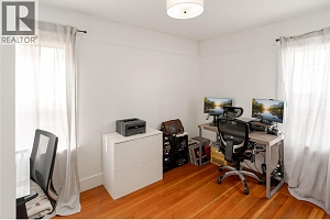 1852 Marshall Street - Photo 10