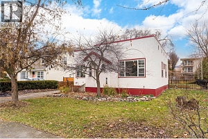 1852 Marshall Street - Photo 22