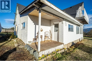 4435 Hallam Road - Photo 15