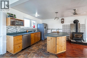 4435 Hallam Road - Photo 16