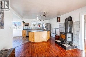 4435 Hallam Road - Photo 18