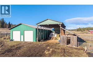 4435 Hallam Road - Photo 2