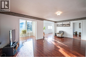 4435 Hallam Road - Photo 24