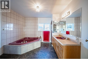 4435 Hallam Road - Photo 30