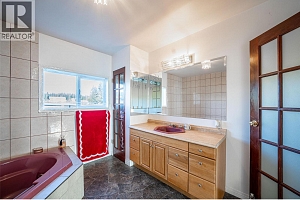 4435 Hallam Road - Photo 31