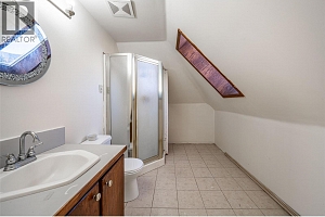 4435 Hallam Road - Photo 35