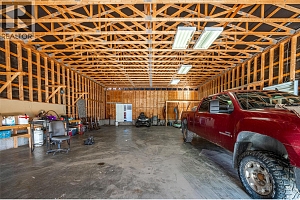 4435 Hallam Road - Photo 43