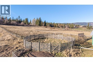 4435 Hallam Road - Photo 5