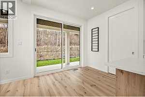 980 Bull Crescent - Photo 14