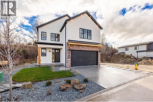 980 Bull Crescent - Photo 2