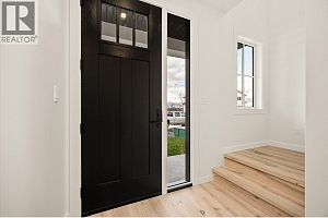 980 Bull Crescent - Photo 4