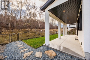 980 Bull Crescent - Photo 40