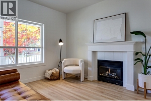 388 MCCARREN Avenue - Photo 12