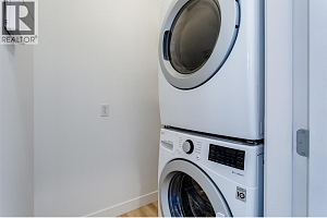 388 MCCARREN Avenue - Photo 30