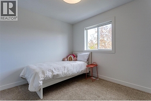 388 MCCARREN Avenue - Photo 46