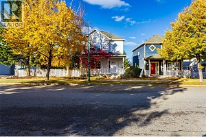 388 MCCARREN Avenue - Photo 5