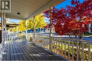 388 MCCARREN Avenue - Photo 8