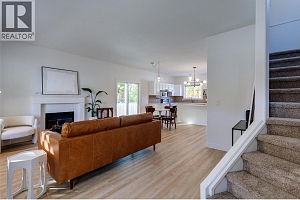 388 MCCARREN Avenue - Photo 9