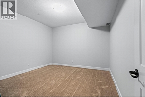 2444 York Avenue Unit# 8 - Photo 48