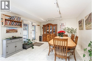 2094 Saddleview Avenue - Photo 14